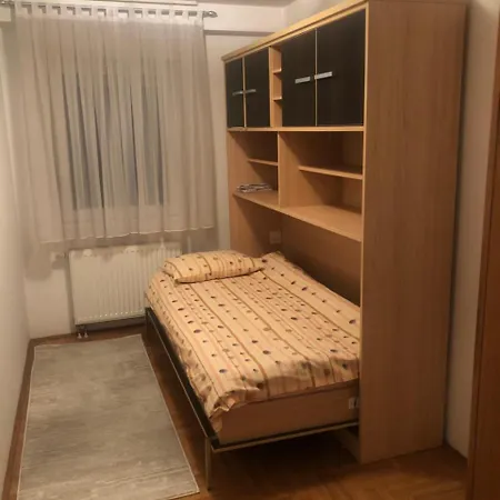 Royal Center Apartment *