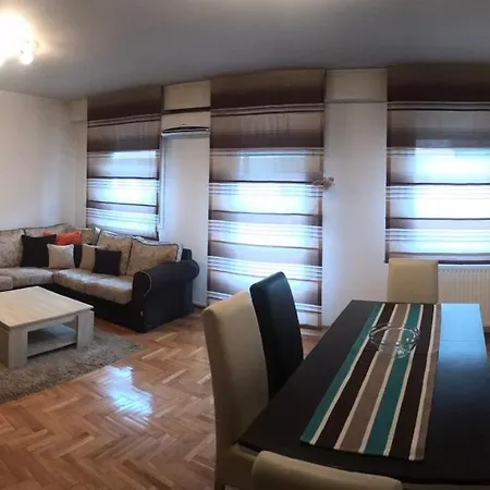 Royal Center Apartment